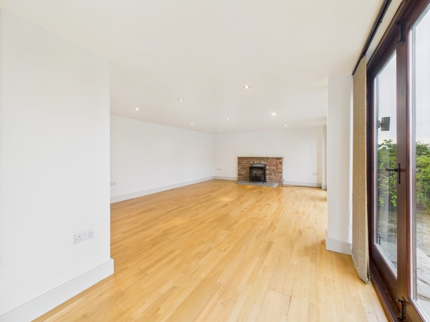 Images for The Wagon Barn, Manor Lane, Bredons Norton, GL20