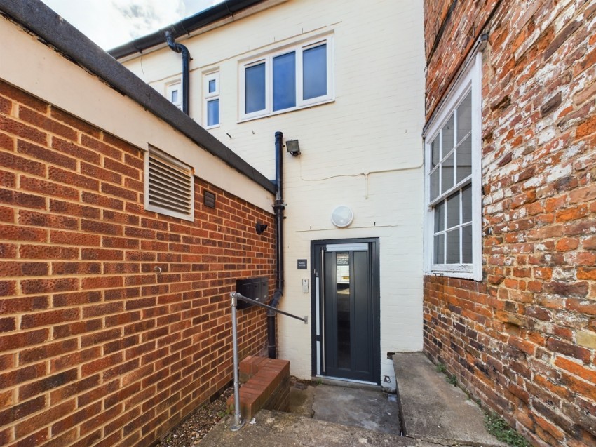 Images for Bank House, Oldbury Road, Tewkesbury, GL20