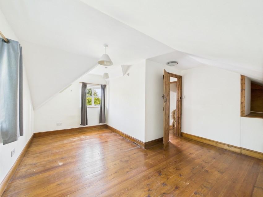 Images for Oakridge Lynch, Stroud, Gloucestershire, GL6