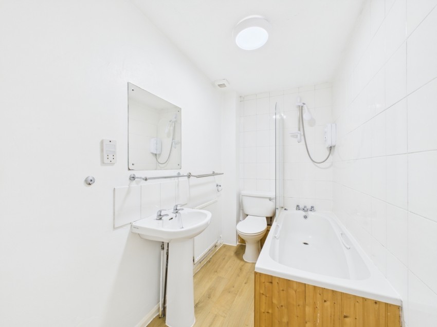 Images for Fieldcourt Gardens, Quedgeley, Gloucester, GL2