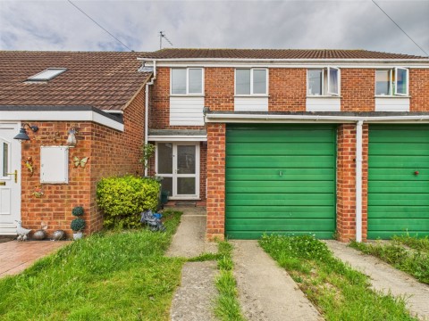 View Full Details for Knollys End, Quedgeley, Gloucester, GL2