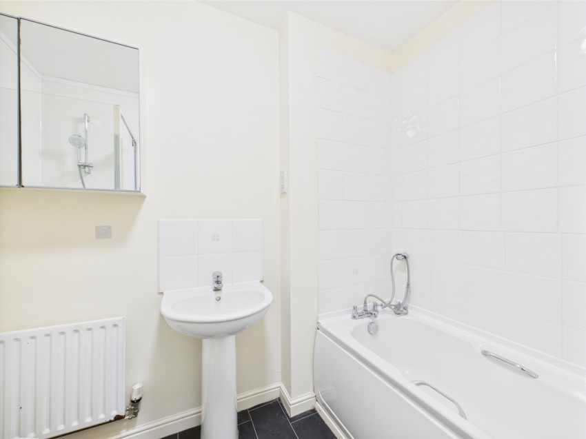Images for Harescombe Drive, Gloucester, GL1