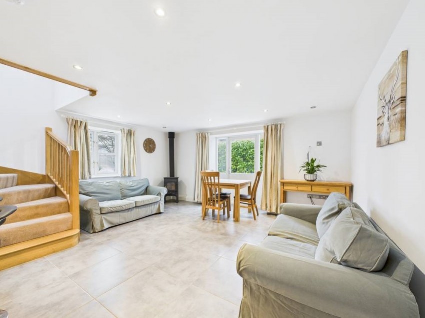 Images for Applegarth Cottage, Birdlip