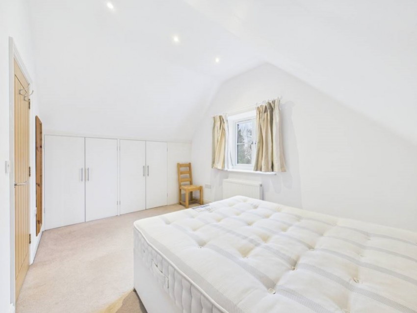 Images for Applegarth Cottage, Birdlip