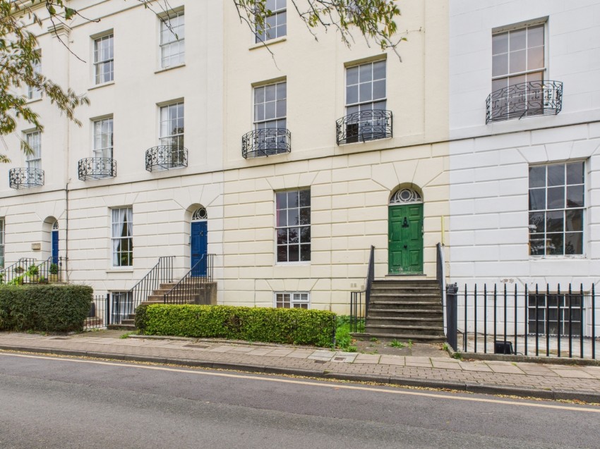 Images for 13, Brunswick Square, GL1