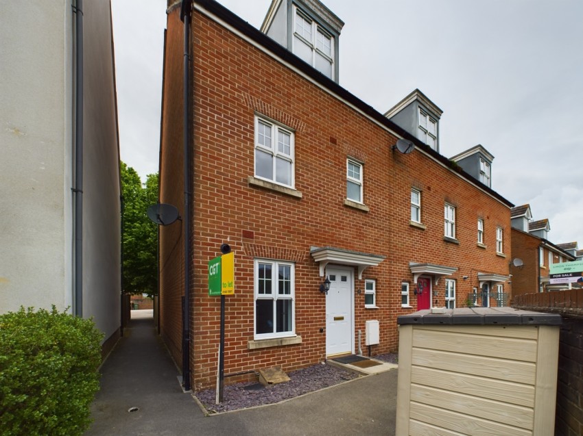 Images for Woodvale, Kingsway, Gloucester, GL2