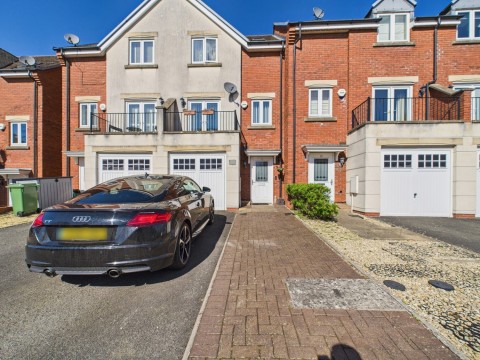 View Full Details for St. Michaels Close, Charlton Kings, Cheltenham, Gloucestershire, GL53