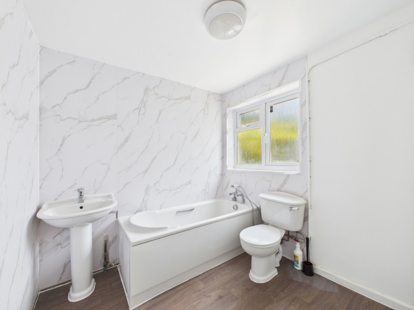 Images for 14 Dock Road, Sharpness, Berkeley