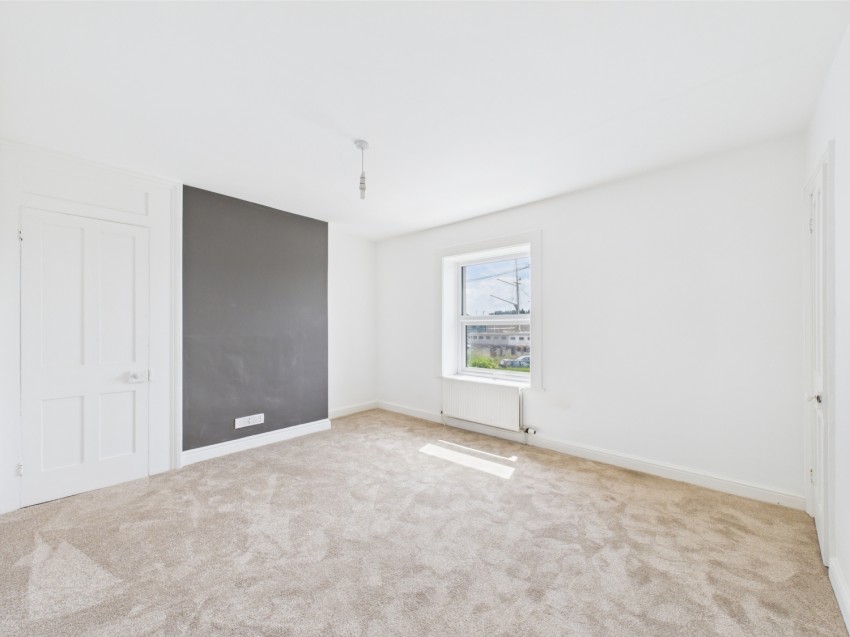 Images for 14 Dock Road, Sharpness, Berkeley