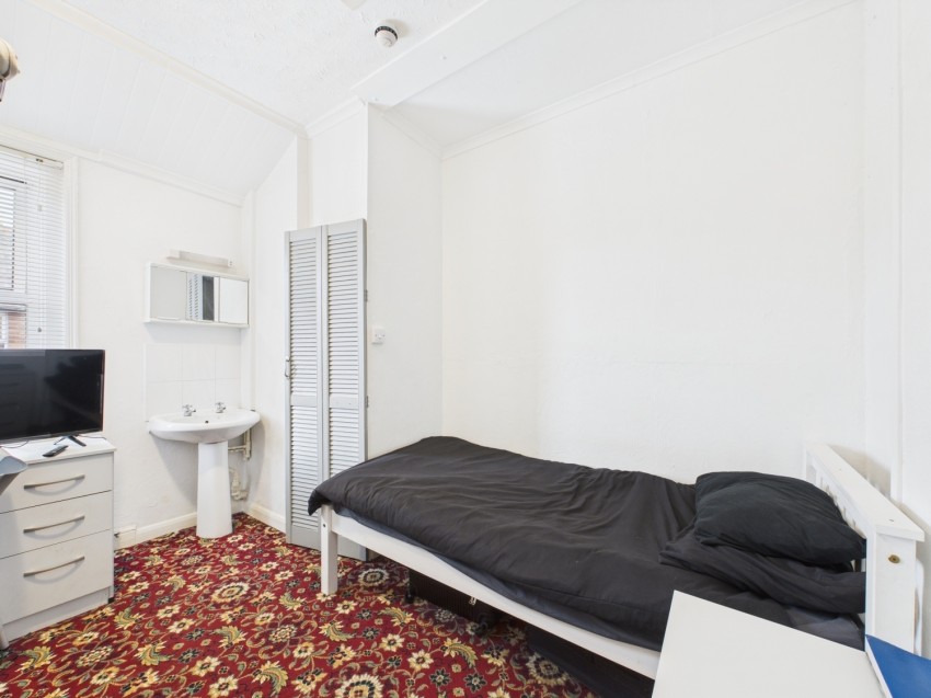 Images for Tewkesbury Road, Longford