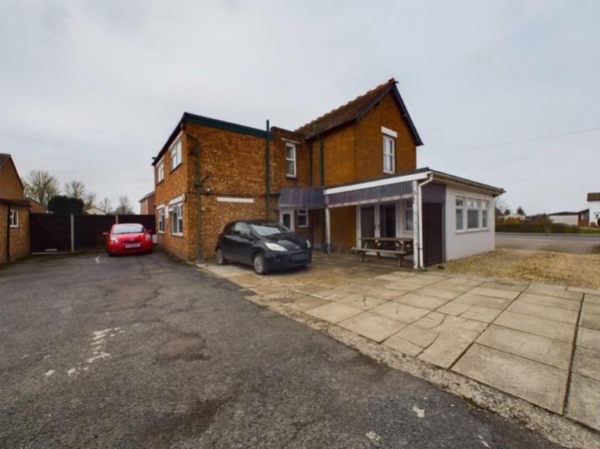 Images for Room 9 68 Tewkesbury Road, Longford, Gloucester