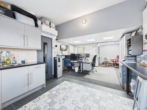View Full Details for Insley Gardens, Hucclecote, Gloucester, Gloucestershire, GL3