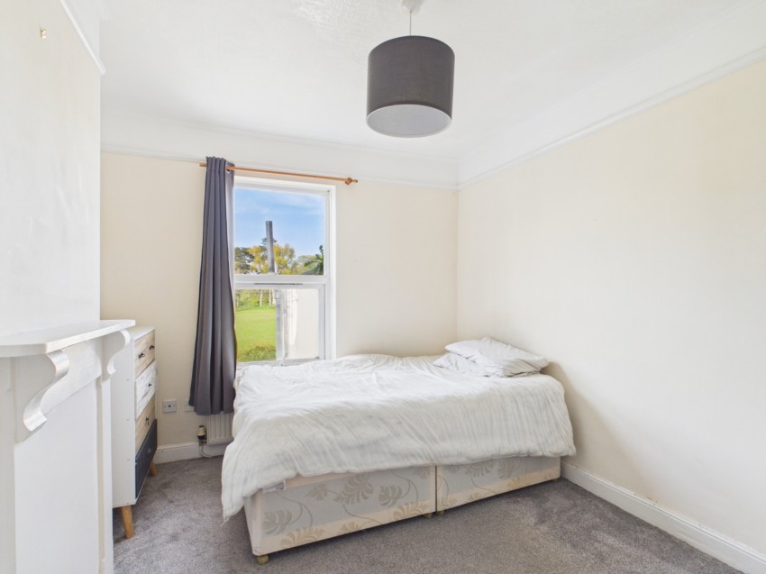 Images for Room 2 23 Marle Hill Road, Cheltenham